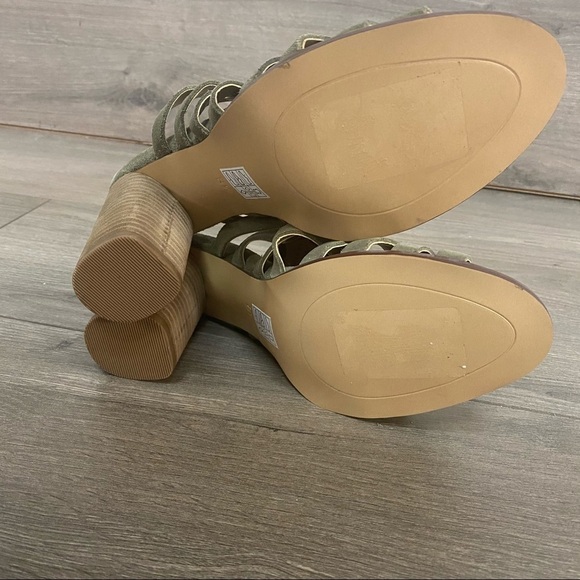 Crevo | Hazelle Block Heel Sandals Sage Green 8.5 - Picture 6 of 8